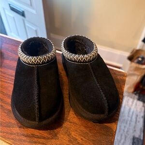 UGG Black Kids Shoes